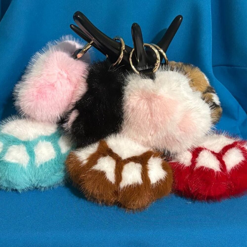 Faux Mink Hair Cat Claw Plush keychain